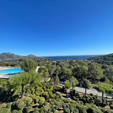 Les Oliviers De L'esterel * Saint-Raphael (Var)