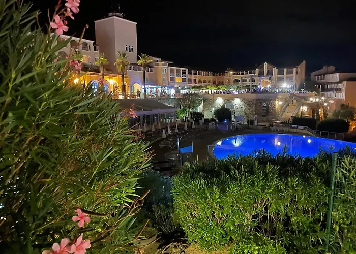 Les Oliviers De L'esterel Apartment