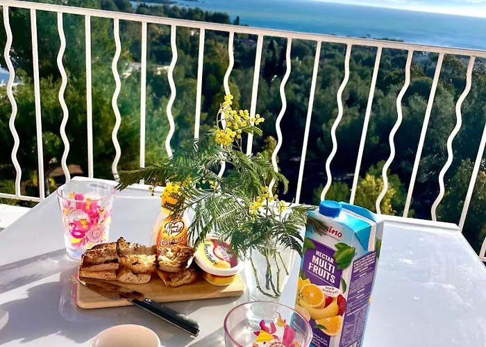 Les Oliviers De L'esterel *