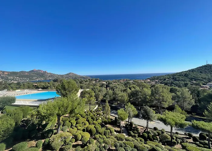 Les Oliviers De L'esterel * Saint-Raphaël